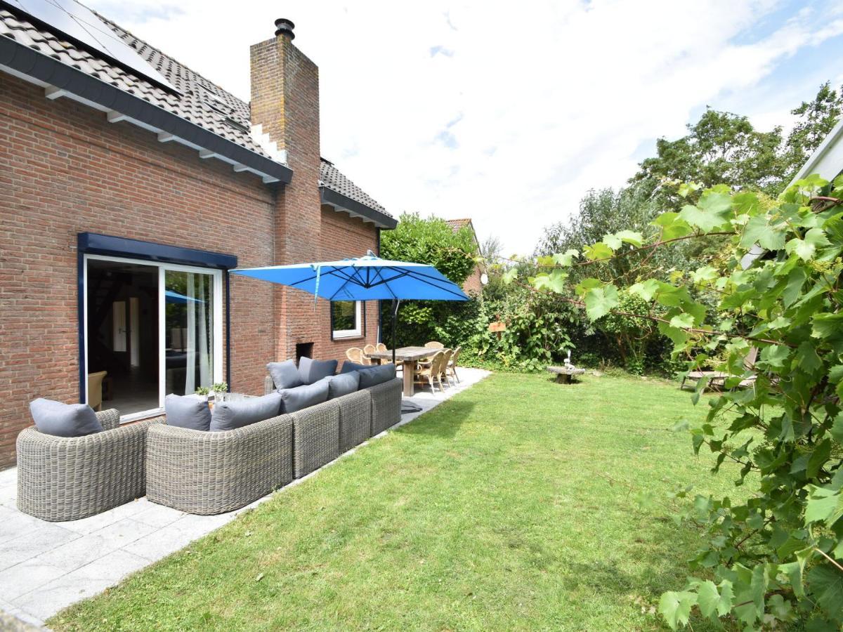Holiday Home In Zeeland With Wide Views Bruinisse Extérieur photo